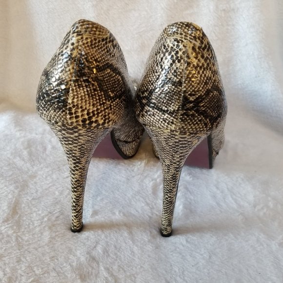 ❤️🛍️Club Couture Snake Embossed Platform Stiletto Heels  Size 6❤️🛍️ - Picture 7 of 15